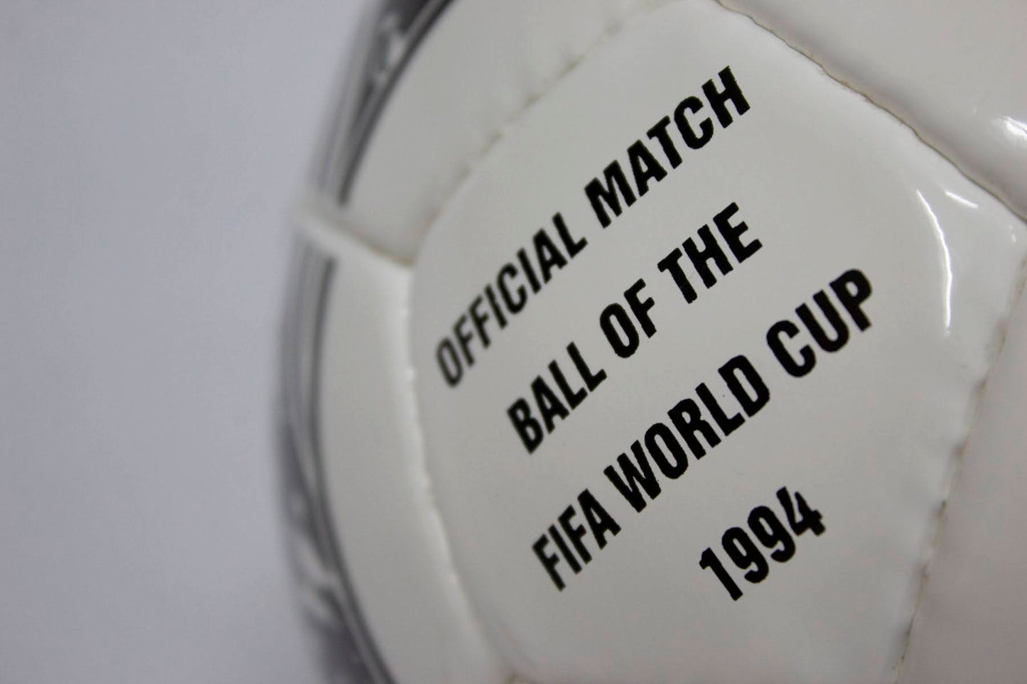 Adidas Questra | 1994 FIFA World Cup Ball | SIZE 5 04