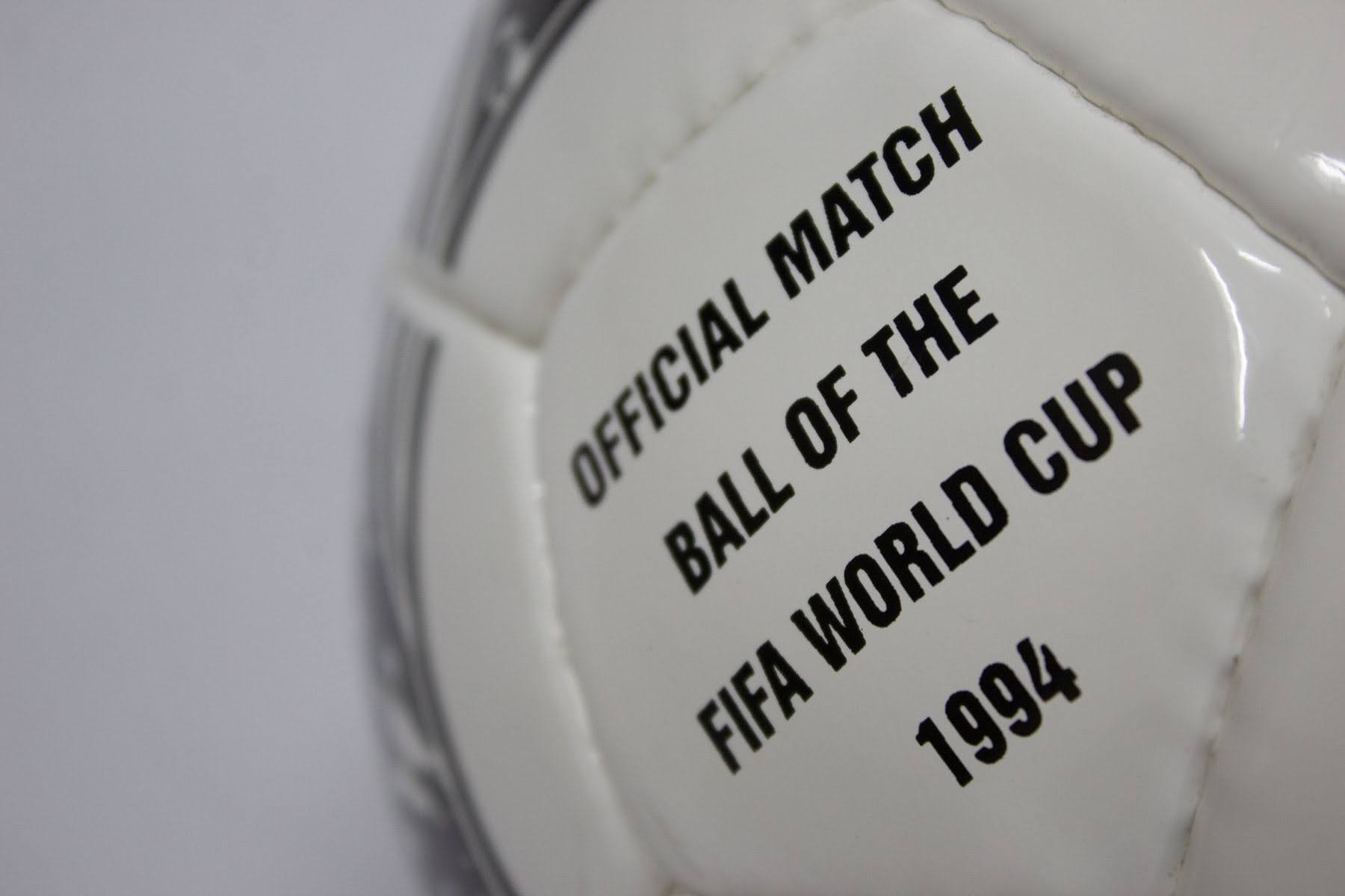 Adidas Questra | 1994 FIFA World Cup Ball | SIZE 5 04