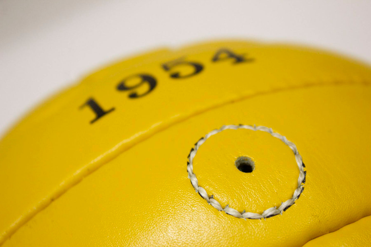 Swiss World Champion | 1954 FIFA World Cup Ball | GENIUNE LEATHER SIZE 5 06